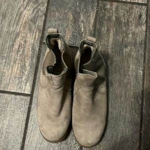 UGG Bolden Chelsea Women Pull On Gray  Ankle Boots